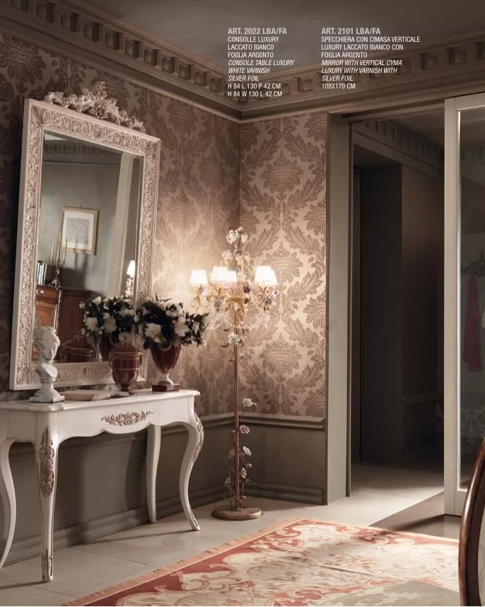 Gran Guardia Rectangular Hand-Carved Mirror with Vertical Crest by Francesco Pasi, Gran Guardia classic mirror