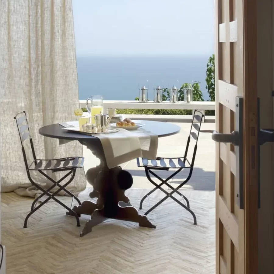 Romeo Dining Table by Cantori, Italian dining room furniture, 120 cm wide