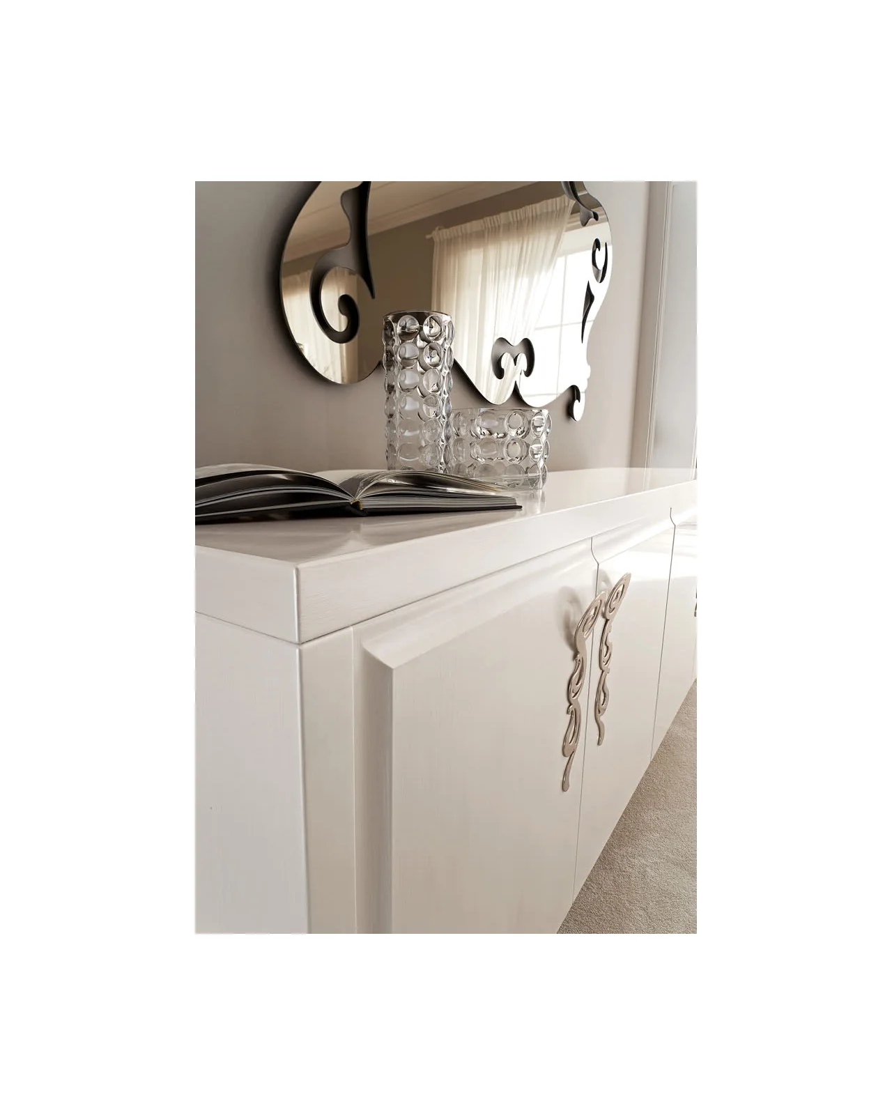 George sideboard by Cantori, in an interior setting, photo 2 of 5