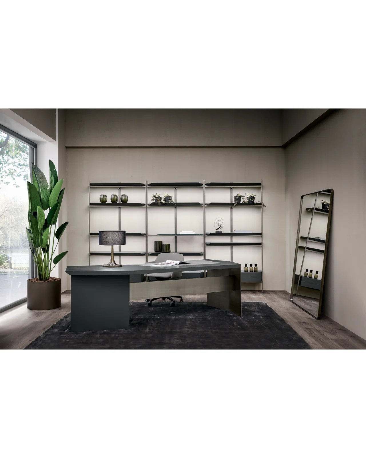 Macao desk by Cantori, in an interior setting, photo 10 of 13