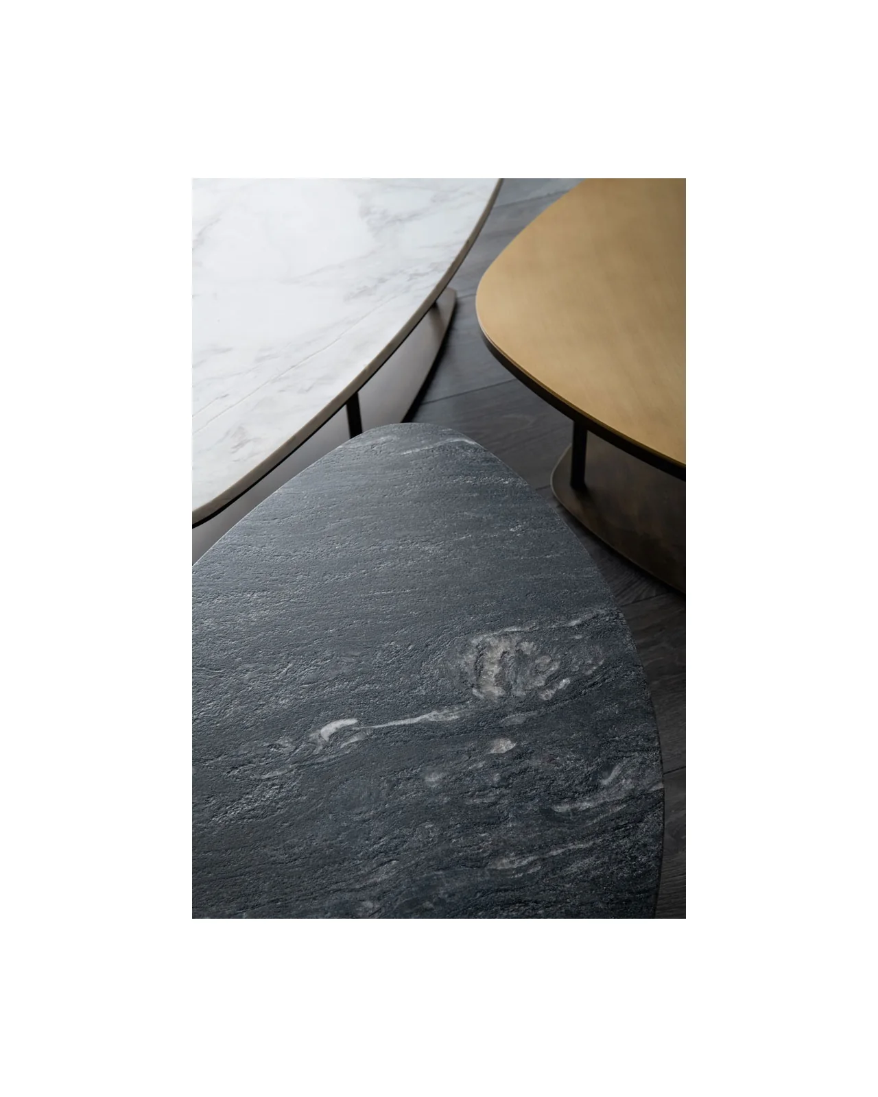 Ninfea coffee tables by Cantori, in an interior setting, photo 4 of 11