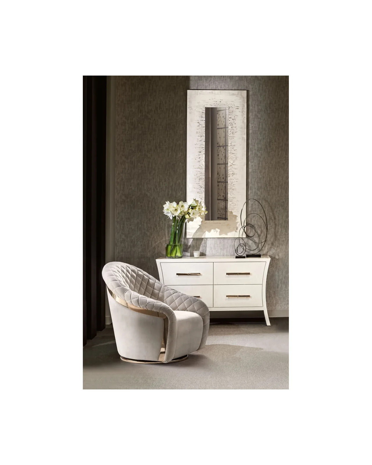 Portofino armchair by Cantori, in an interior setting, photo 4 of 4