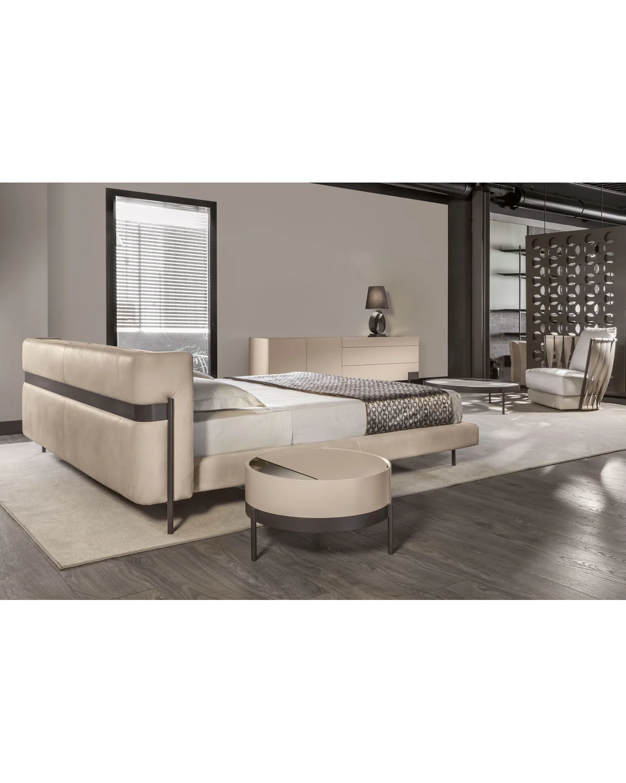 Valley bed by Cantori, in an interior setting, photo 5 of 8, Nobili Design catalog