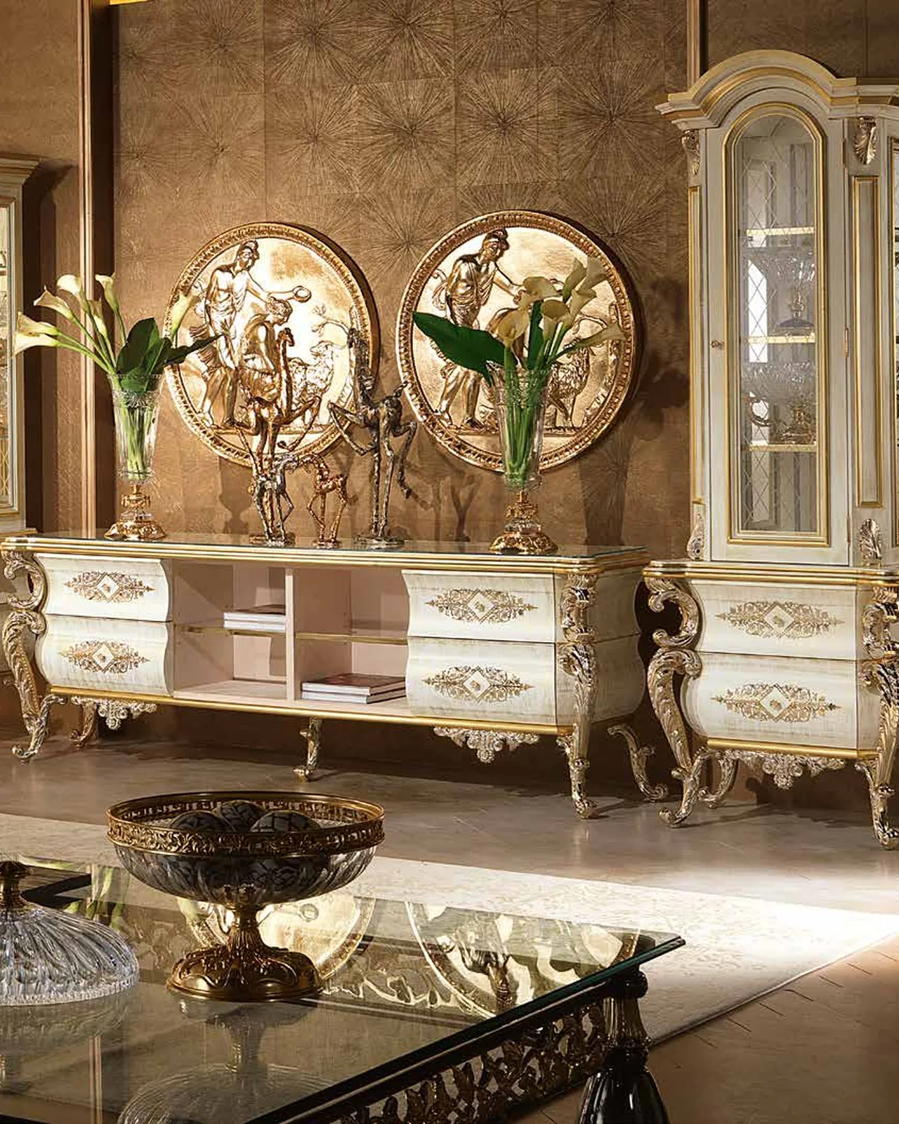 Aida TV Cabinet AD037, Cappelletti Aida collection, classic Italian TV cabinet in a classic living room setting, photo 3 of 4
