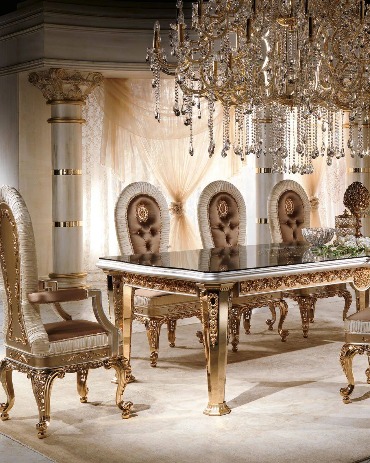 Royal Four-Door Showcase RY019, Cappelletti Royal collection, classic Italian display cabinet in a classic dining room setting, photo 4 of 4
