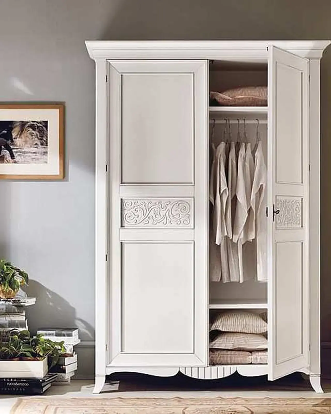 New Deco Wardrobe with Natural Panels – hand-carved wood panel detail, Francesco Pasi New Decò
