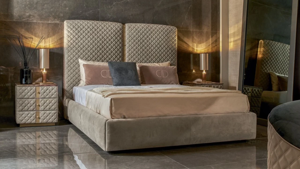 Moustique High Quality Bedroom Set, king bedroom sets with the bed size confirmed by the maker